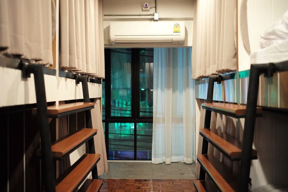 Bed Addict Hostel Chiang Mai Zewnętrze zdjęcie